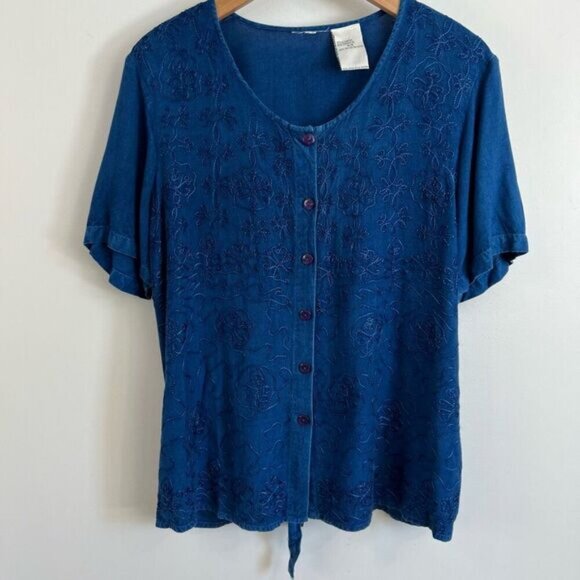 Vintage Women Medium Blue Embroidered Button Down Short Sleeve Shirt Top Peasant - Picture 13 of 13